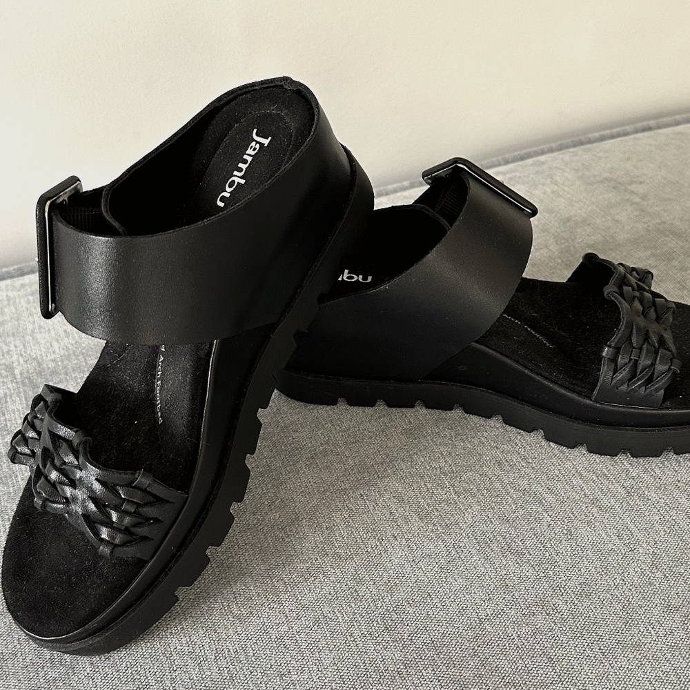 Jambu Black Woven Platform Sandals
